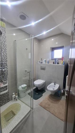 Casă cu 5 camere cu Canalizare în Frumoasa