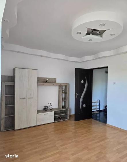 Apartament cu 2 camere decomandat în Crângași