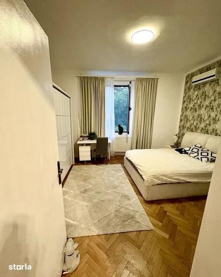 Apartament cu 4 camere decomandat, mobilat în Unirii