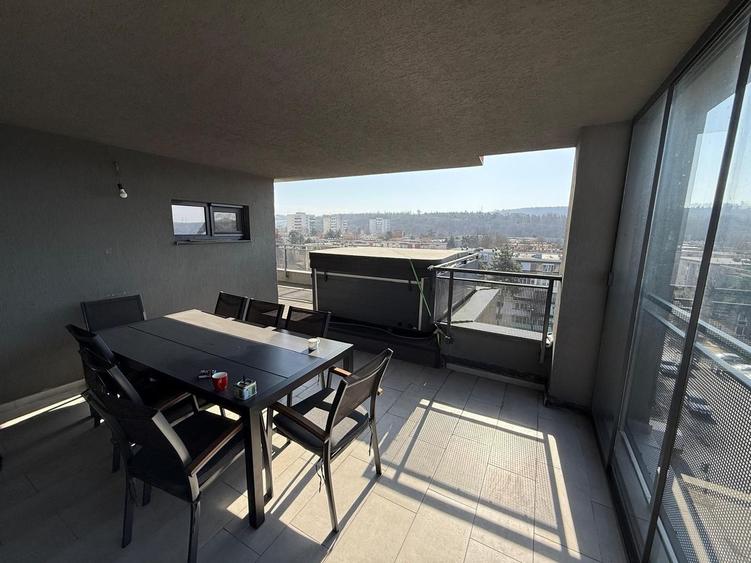 Apartament cu 4 camere decomandat, mobilat în Gheorghe Doja