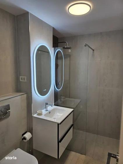Apartament cu 4 camere decomandat, mobilat în Central