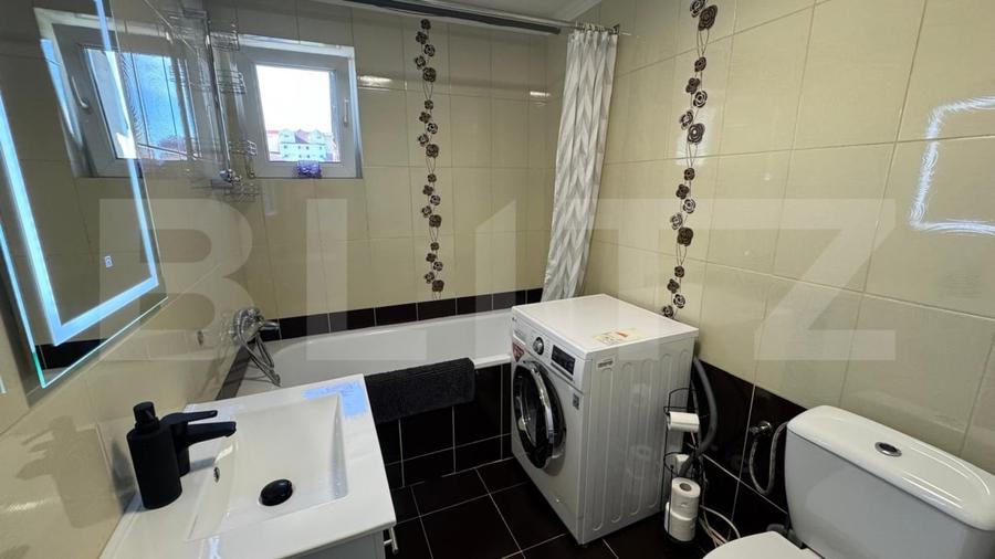 Apartament cu 3 camere decomandat, mobilat în Decebal