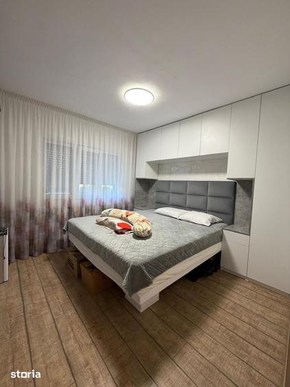 Apartament cu 3 camere decomandat în Micro 17