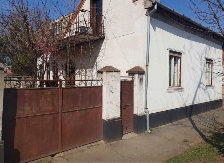 Casă cu 3 camere în UTA