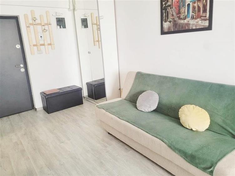 Apartament cu 2 camere decomandat, mobilat în Nord