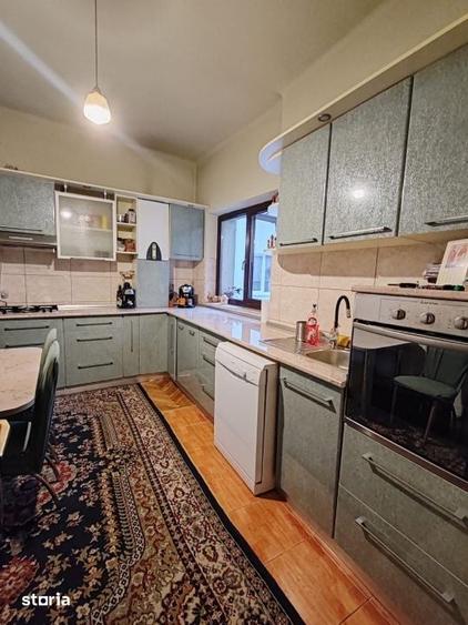 Casă cu 3 camere cu Teren 327 Mp în Central