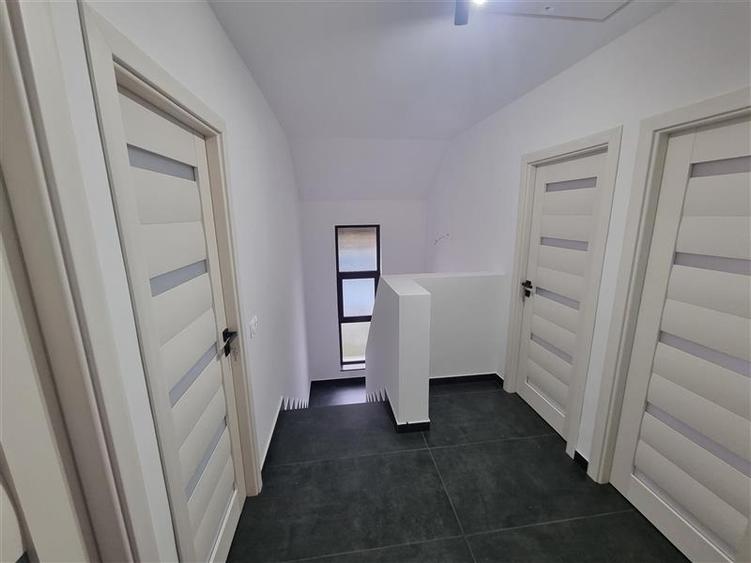 Casă cu 4 camere cu Teren 410 Mp în Sâncraiu de Mureș