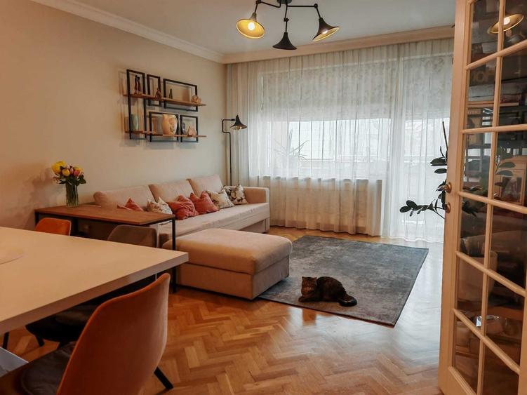 Apartament cu 3 camere decomandat în Ultracentral
