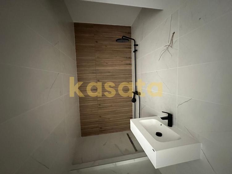 Apartament cu 3 camere decomandat în Theodor Pallady