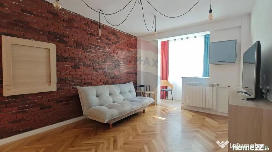 Apartament cu 2 camere semidecomandat în Lacul Tei