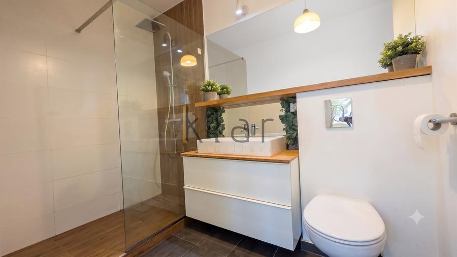 Apartament cu 2 camere semidecomandat, mobilat în Central