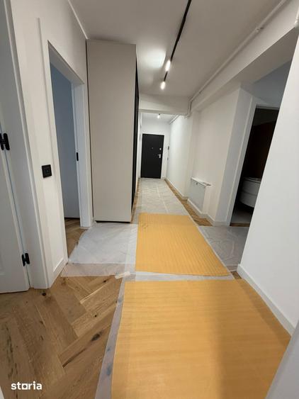 Apartament cu 3 camere în Oituz
