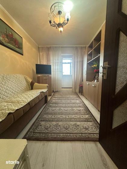 Apartament cu 3 camere decomandat, mobilat în Central