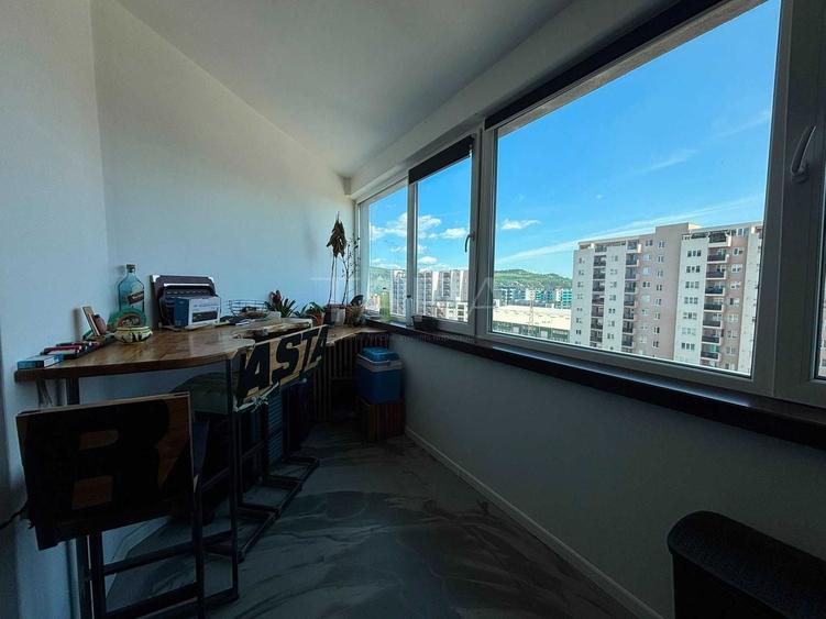 Apartament cu 2 camere semidecomandat, mobilat în Vest