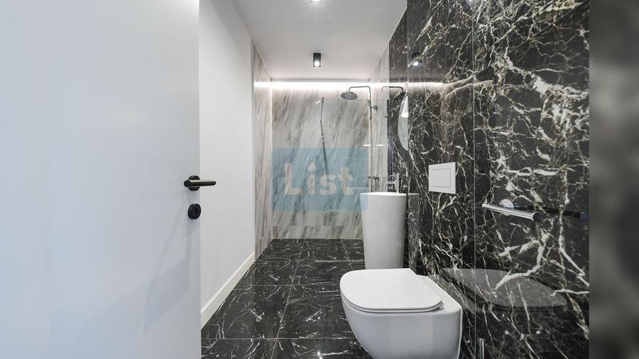 Apartament cu 5 camere semidecomandat în Gheorgheni
