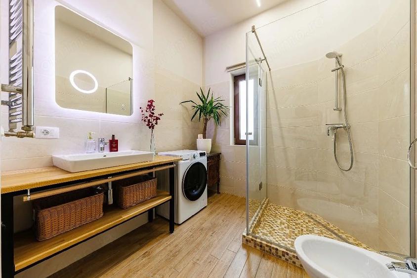 Apartament frumos-elegant,cladire istorica, CENTRU - 12