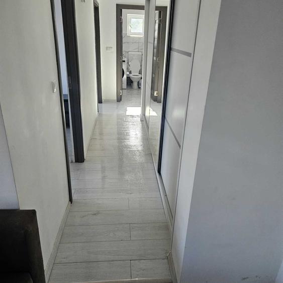 Apartament cu 3 camere decomandat în Micro 15