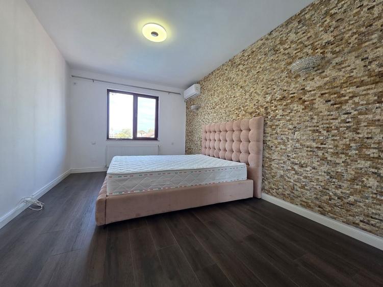 Casă individuală cu 7 camere cu Piscina în Central