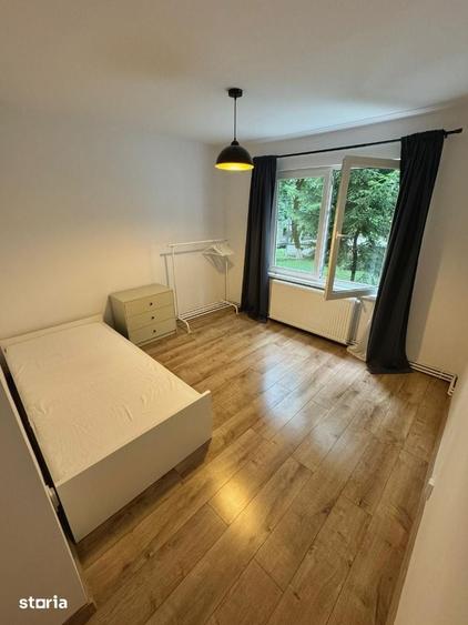 Apartament cu 2 camere decomandat în Cornișa