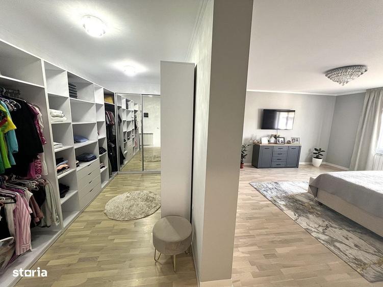 Casă cu 4 camere cu Teren 1500 Mp în Halmeu