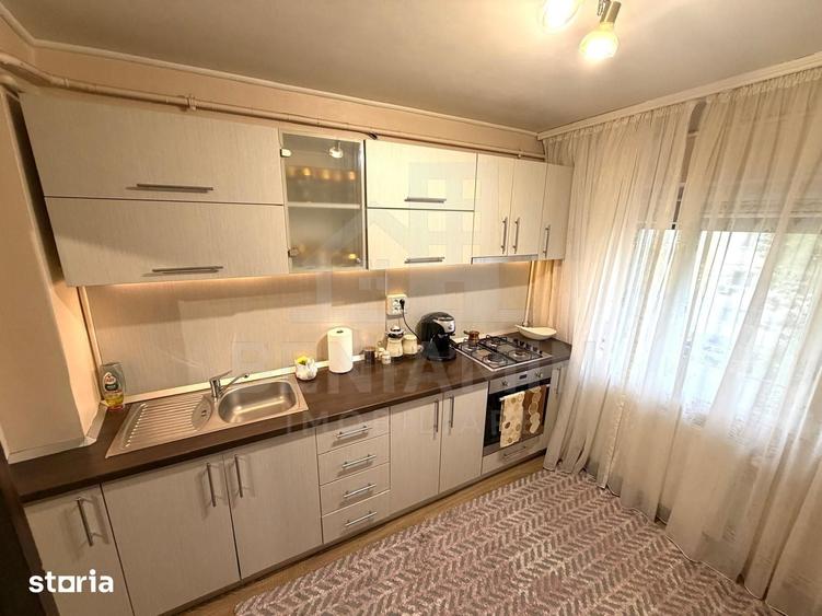 Apartament cu 2 camere decomandat în 1 Mai