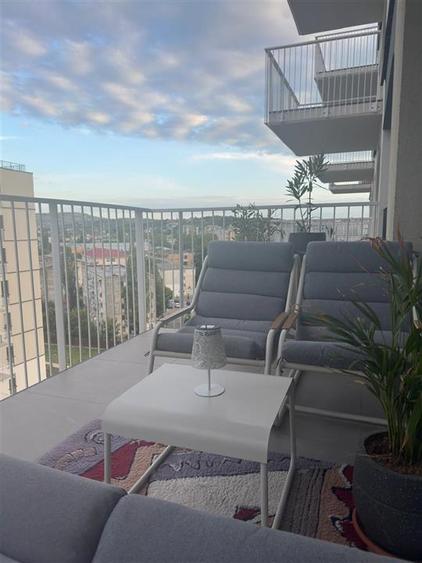 Apartament cu 2 camere decomandat în Podu Roș