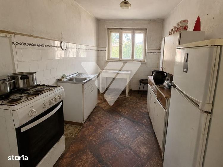 Casă cu 3 camere în Central