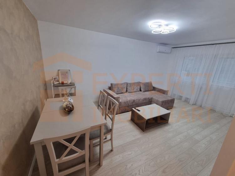 Apartament cu 2 camere decomandat, mobilat în Tomis II