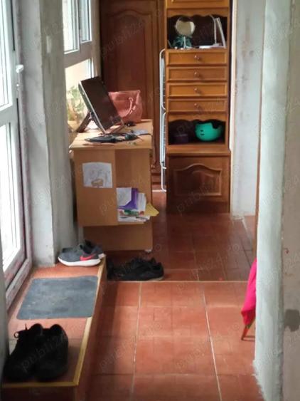 Casă cu 3 camere în Central