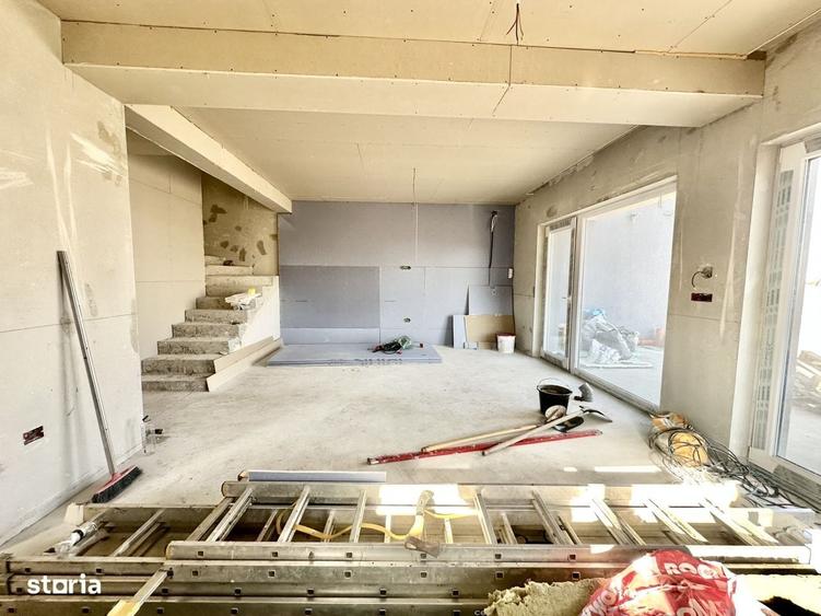 Casă cu 4 camere în Central