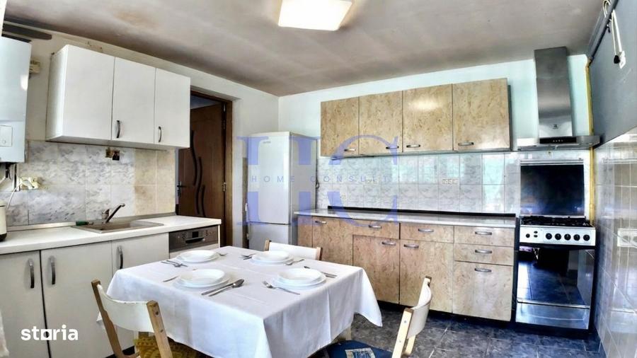 Casă cu 4 camere cu Teren 1622 Mp în Săcădate