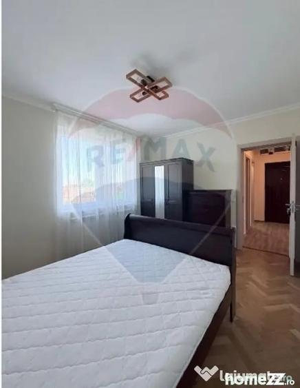 Apartament cu 2 camere decomandat în Trei Stejari