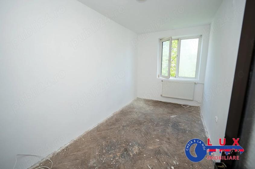 Apartament cu 2 camere decomandat în Neptun