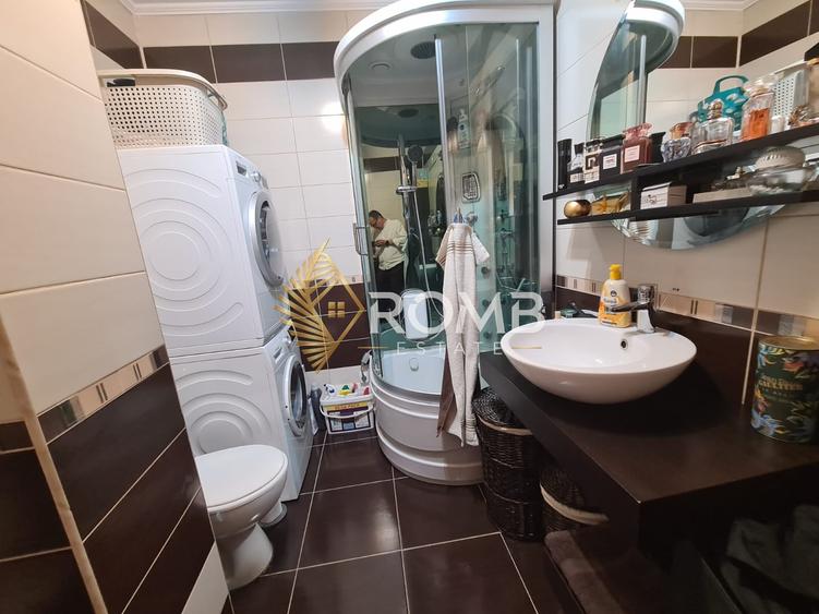 Apartament cu 3 camere semidecomandat, mobilat în Mănăștur