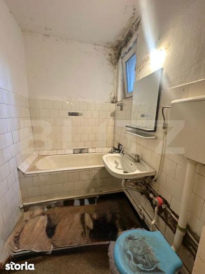 Apartament cu 3 camere decomandat în Calea București