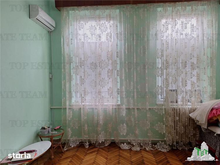 Casă cu 6 camere cu Teren 262 Mp în Ultracentral