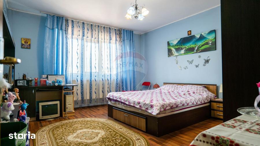 Casă cu 6 camere cu Teren 253 Mp în Colentina