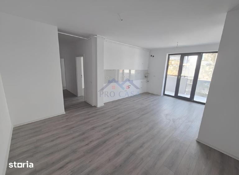Apartament cu 3 camere în Lipoveni