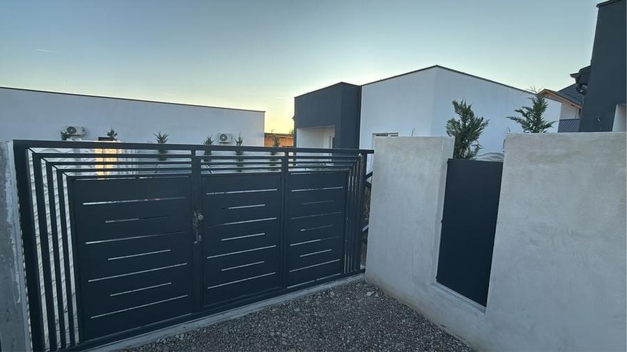 Casă cu 3 camere în Orizont