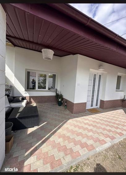 Casă cu 2 camere cu Teren 150 Mp în Central