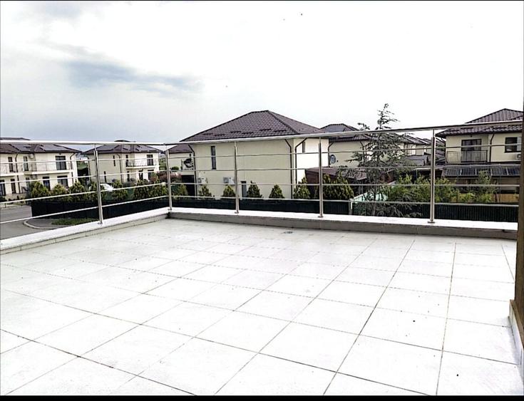 Apartament cu 2 camere decomandat în Ulmi