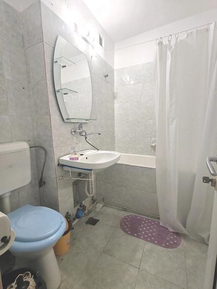 Apartament cu 2 camere decomandat în Prundu