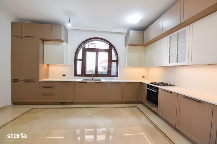 Casă cu 4 camere în Cotroceni