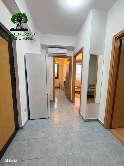 Apartament cu 2 camere decomandat în Podul de Piatră