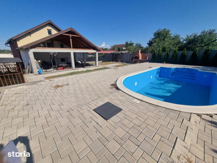 Casă cu 5 camere decomandat cu Teren 700 Mp în Central