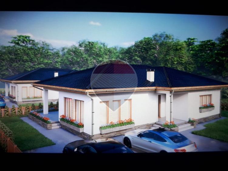 Casă individuală cu 3 camere cu Teren 750 Mp în Est