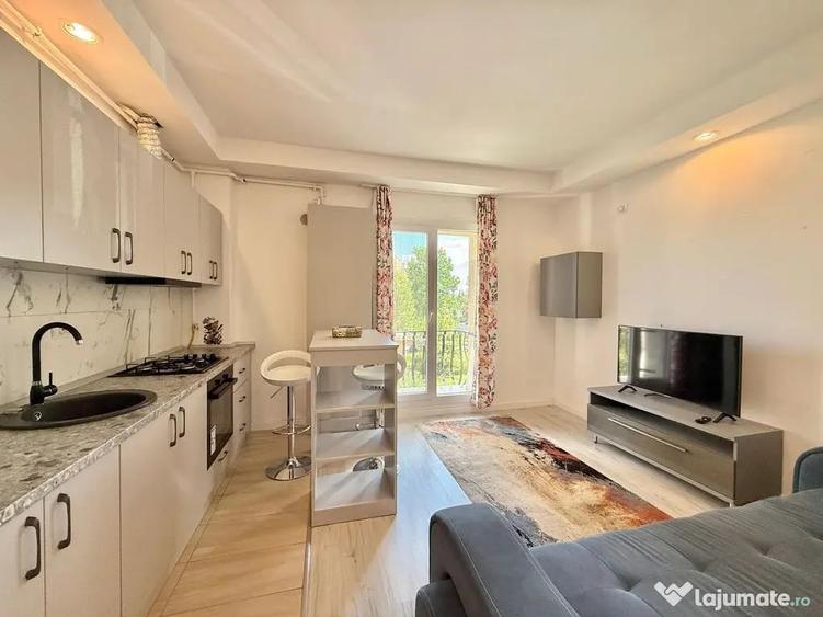 Apartament cu 2 camere semidecomandat în Ștefăneștii de Jos