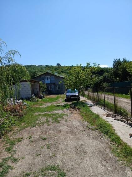 Casă individuală cu 3 camere cu Teren 2100 Mp în Ciurea