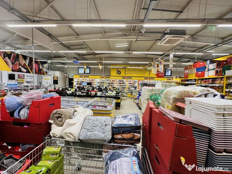 Spațiu comercial, de 1,200 mp, în Dragomirești-Vale