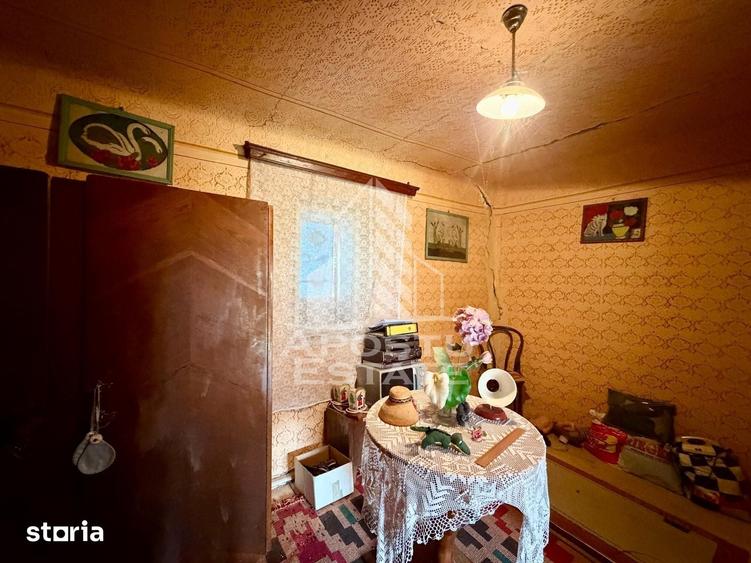 Casă cu 3 camere cu Teren 1750 Mp în Sânandrei